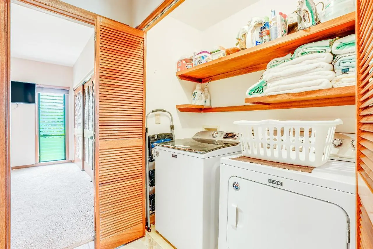 The Golden Hibiscus - Lanikai 222 Apartment Kapa'a 0*,  United States