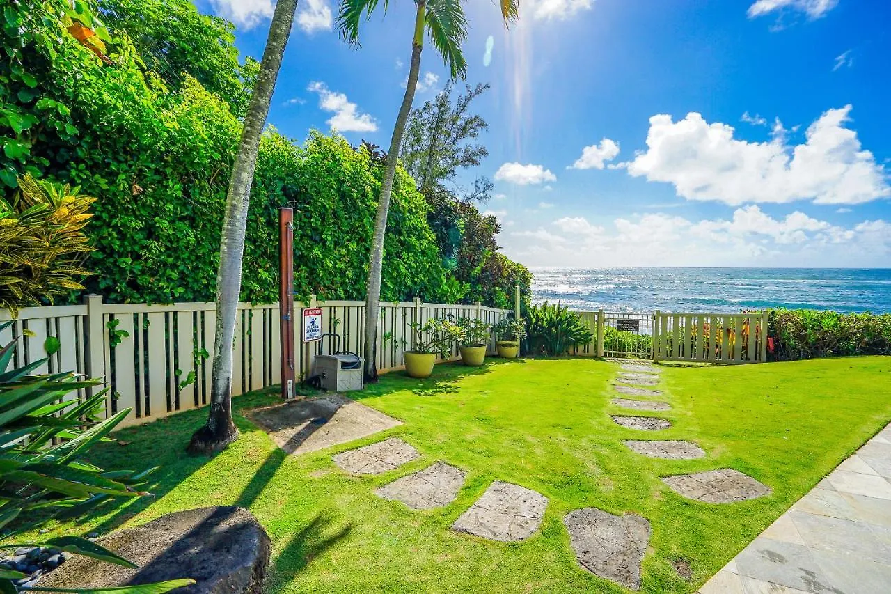 The Golden Hibiscus - Lanikai 222 Apartment Kapa'a